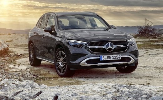 Компания Mercedes-Benz закрыла свой бизнес в России, новым владельцем стала ГК "Автодом"