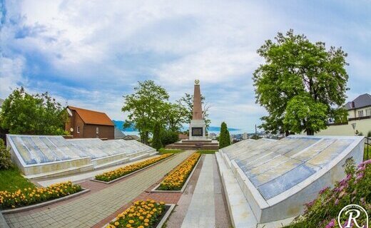 Предложение разбить на территории кладбища «Солнечное» парк высказал новороссийский градоначальник Игорь Дяченко в своём Инстаграм