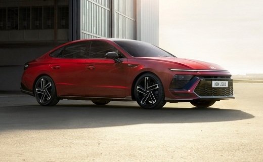 Обновлённому Hyundai Sonata полагается 2,5-литровый агрегат с турбонаддувом либо гибридная установка