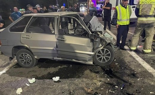 В Армавире при столкновении "Нивы" и ВАЗ-2114 погиб 35летний водитель