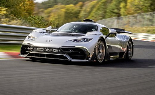Супергибрид Mercedes-AMG One установил новый рекорд Нюрбургринга и стал самым быстрым серийным авто