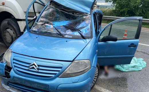 В первый календарный день лета на автомобильной дороге Белогорск-Феодосия в Республике Крым произошло дорожно-транспортное происшествие