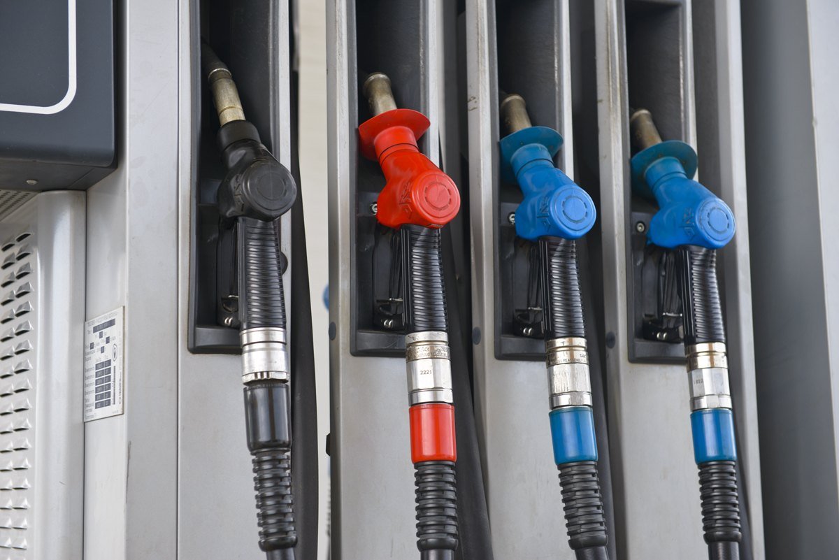 Bloomberg: бензин в США стал дешевле, чем в России