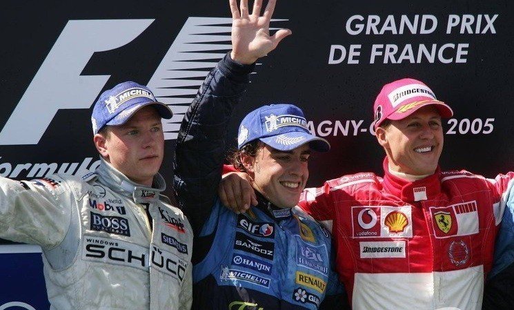 Гран-при Франции 2005. Райкконен (2), Алонсо (1), Шумахер (3)