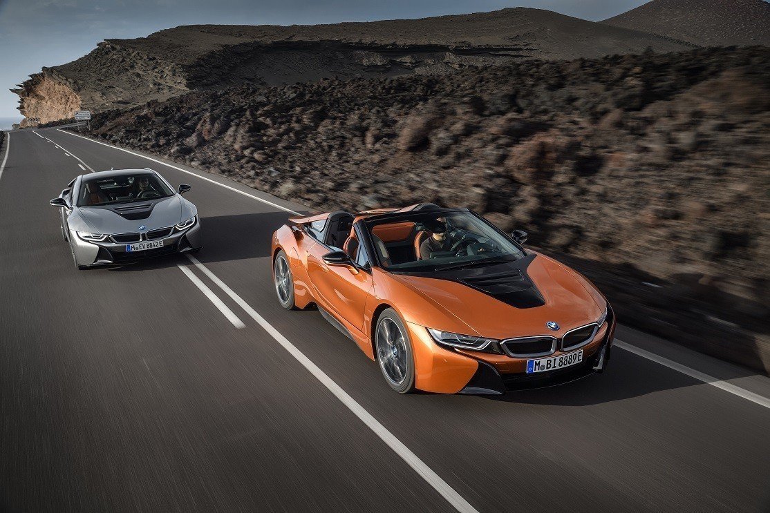 Озвучены цены на новые BMW i8 Coupe и BMW i8 Roadster
