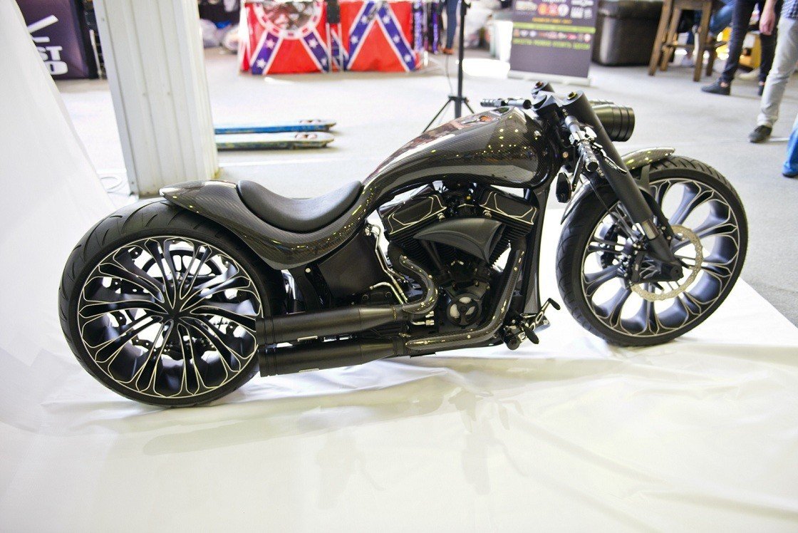 Harley-Davidson Softail Carbon от Gaz Custom