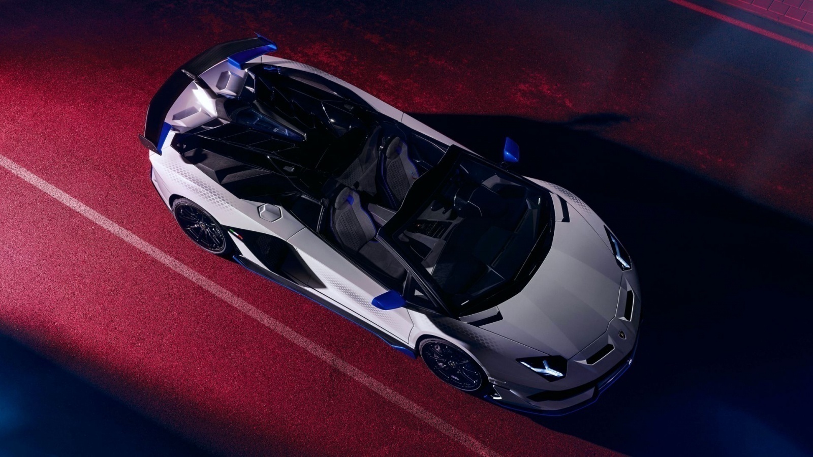 Lamborghini Aventador 2021