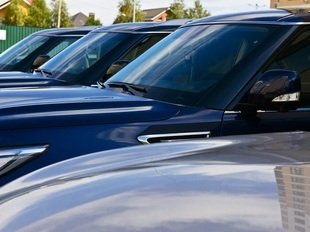 АЕБ: Продажи новых автомобилей в РФ в августе 2026 года упали на 7,3 процента