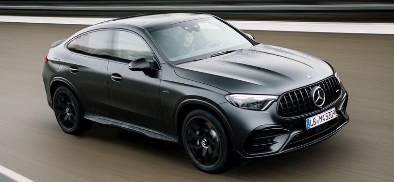 Mercedes заменил две "заряженных" модели одним Mercedes-AMG GLC 53