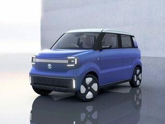 Дешевле «Атома»: Suzuki представила доступный электрокар за 842 тыс. рублей