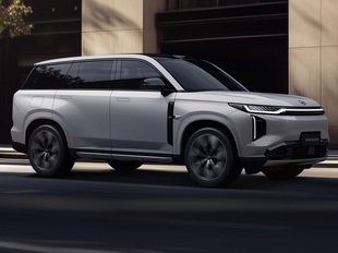 В России стартовал прием предзаказов на новый гибридный кроссовер GAC S7