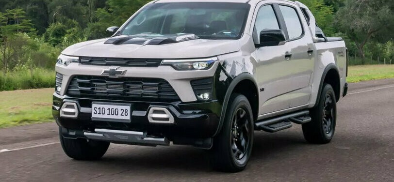 Компания Chevrolet представила пикап S10 100 Years Edition