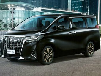 В России отозвали 195 минивэнов Toyota Alphard