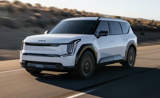Компания Kia представила на автосалоне в Нью-Йорке спецверсию электрического кроссовера EV9 - Nightfall Edition