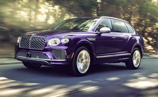 Компания Bentley представила новую топовую версию внедорожника Bentayga от заводского тюнинг-ателье Mulliner