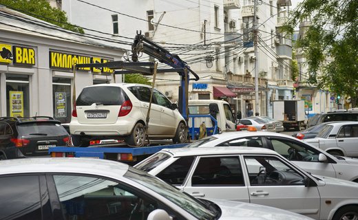 В Краснодаре на штрафстоянки эвакуировали почти 300 автомобилей