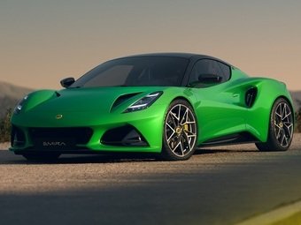 Спорткар Lotus Emira получил новую базовую версию