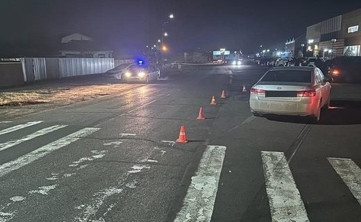 В станице Кущевской водитель автомобиля Hyundai сбил 16-летних пешеходов, которые переходили дорогу по пешеходному переходу