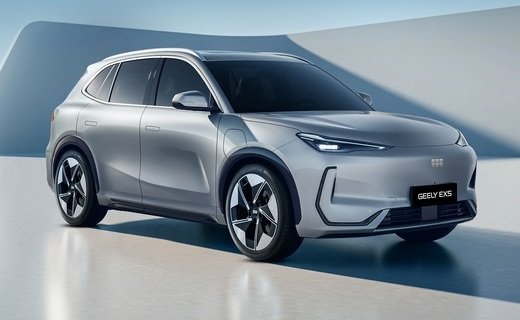 Новый переднеприводный электрический кроссовер Geely EX5 будет доступен на российском рынке в двух комплектациях: Pro и Max