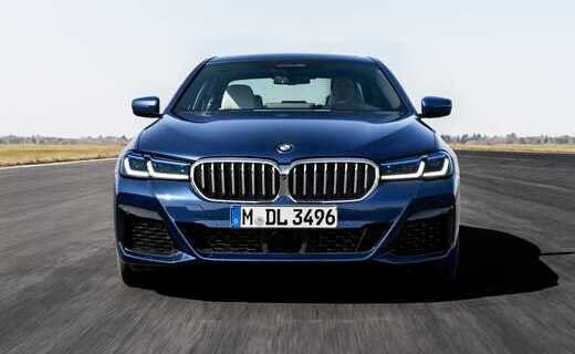 Из-за ситуации на Украине BMW приостанавливает производство в РФ и поставку автомобилей на российский рынок