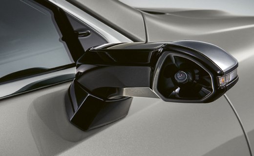 Lexus ES 300h с видеокамерами Digital Outer Mirrors продажу поступит весной 2020-го года