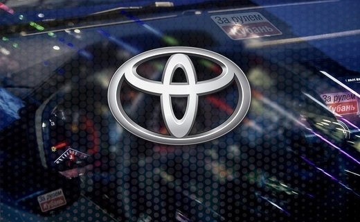 Компания Toyota не намерена возобновлять экспорт и продажу новых автомобилей в России