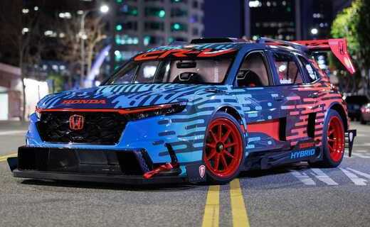 Компания Honda представила оригинальный проект CR-V Hybrid Racer с гибридной силовой установкой от болида IndyCar