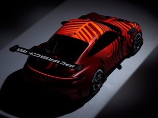 Компания Porsche представила новый гоночный автомобиль 911 Cup