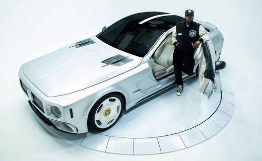 Mercedes и лидер группы Black Eyed Peas превратили купе Mercedes-AMG GT в уникальный концепт под названием The Flip