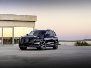 Audi Q9: новый флагман марки с максимальным пространством и технологиями премиум-класса