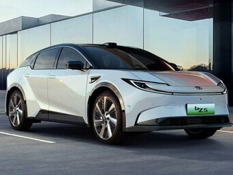 Toyota сделала электрокроссовер, который в два раза дешевле Tesla Model Y