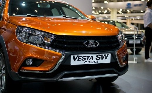 Вице-президент АвтоВАЗа заявил, что обновлённая Lada Vesta поступит в продажу к середине 2022 года