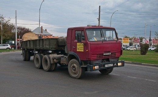 Власти Краснодара до середины 2023 года планируют ограничить движение грузового транспорта в центральной части города