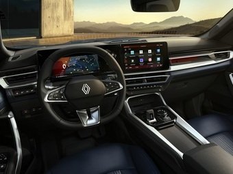 Компания Renault представила свой новый кроссовер Boreal