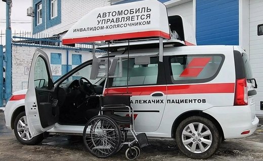В России представили линейку реанимобилей Lada Largus и Vesta