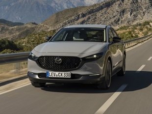 Mazda CX-30 2027: больше версий, новое оснащение и свежие цвета