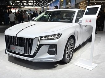 Представлен гибрид Hongqi H5 PHEV с запасом хода 1600 км