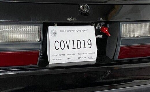 В честь получения знака "COV1D19" владелец Ford Mustang GT решил назвать свой автомобиль "Вирусом"