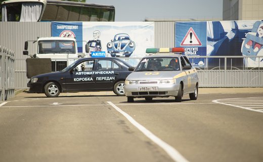 Госдума приняла закон о создании в России рейтинга автошкол