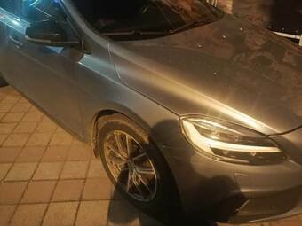 В Краснодаре перебегавший дорогу подросток попал под колеса иномарки