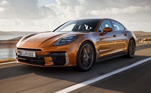 Компания Porsche представила седан/лифтбек Panamera нового поколения