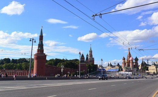 Москва возглавила список самых аварийных регионов России, сообщает пресс-служба "Страхового дома ВСК"
