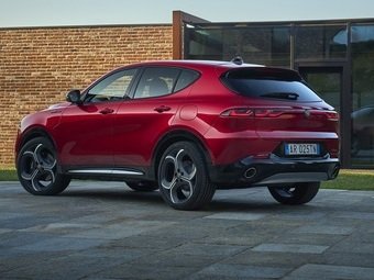 Компания Alfa Romeo представила обновлённый кроссовер Tonale