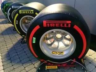 Pirelli осталась монопольным поставщиком шин для "Формулы 1"