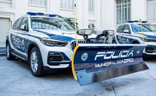 Полиция Мадрида купила электромобили и подключаемые, а также "мягкие" гибриды BMW