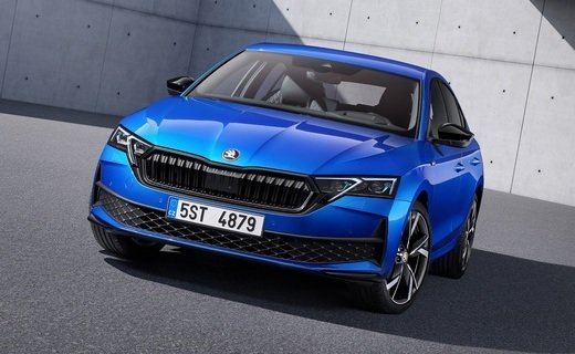 Компания Skoda представила обновлённую модель Octavia, которая теперь предлагается и с полным приводом