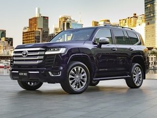 Представлен самый мощный Toyota Land Cruiser 300