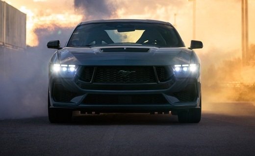 В Детройте представили седьмое поколение "самого продаваемого спортивного купе в мире" - Ford Mustang
