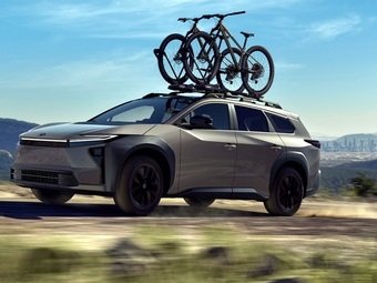 Электрический кроссовер Toyota bZ получил версию Woodland