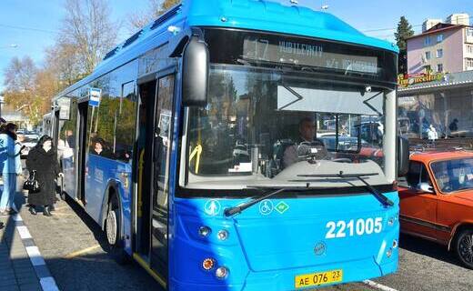 В Сочи на работу вышли 26 новых автобусов большого класса, которые работают на компримированном природном газе
